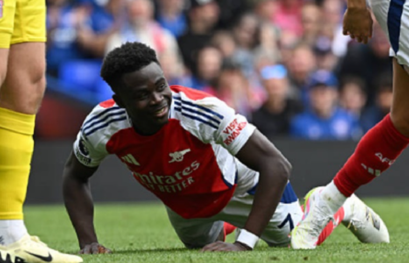 chuyen-gia-noi-gian-sau-khi-hlv-mikel-arteta-dung-bukayo-saka